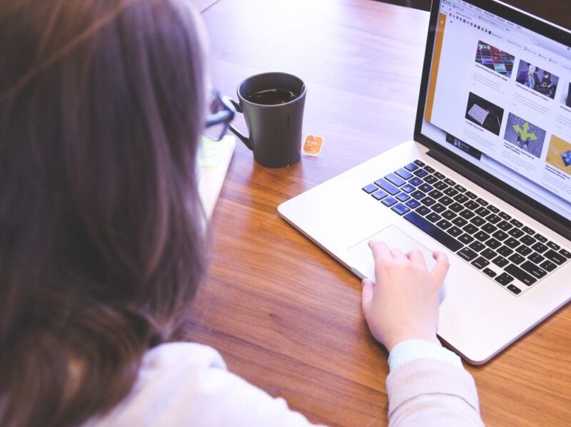 Cuceriți internetul cu înregistrarea domeniului în Slovenia 